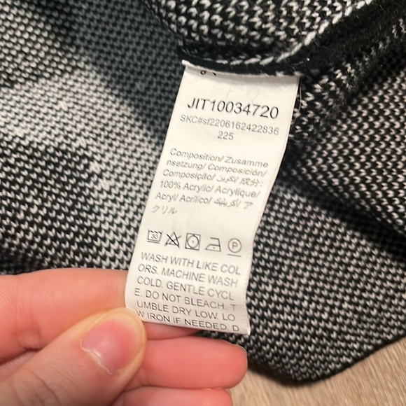 SHEIN Curve Star Sweater - Picture 3 of 5